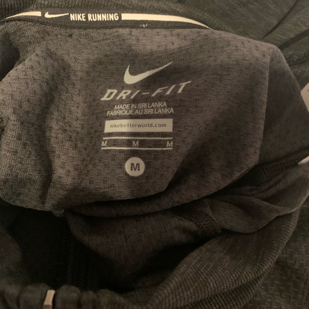 Nike Pullover - Picture 2 of 3